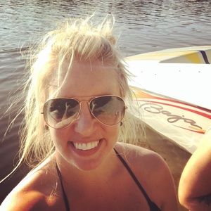 Meet your Posher, Samantha